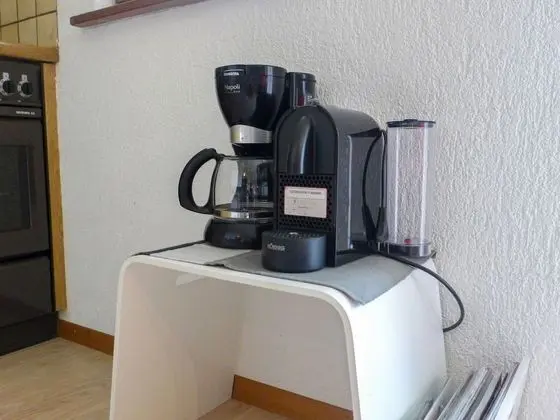 Ev
