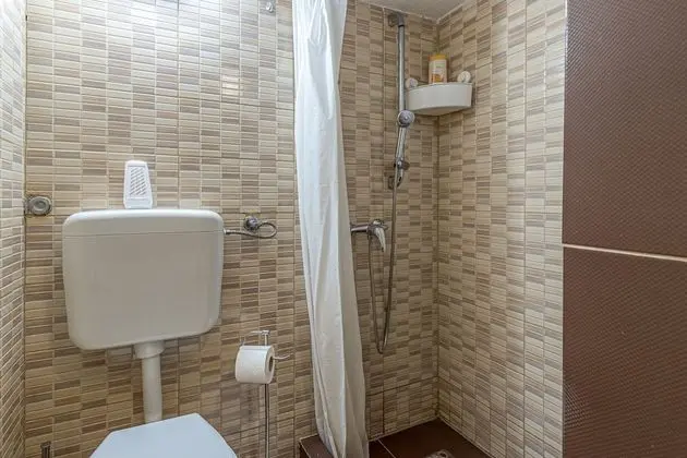 Family Dağ Evi, 2 Çift Kişilik Yatak, Bahçeli (Chalet Tri Breze With Whirlpool)