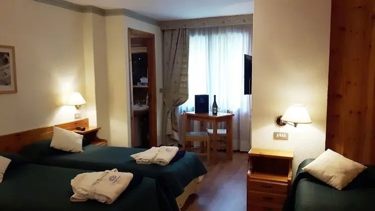 Superior Tek Büyük Yataklı Oda, Dağ Manzaralı