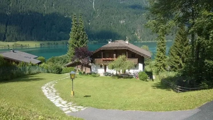 Apart Daire, Göl Manzaralı (Jasmin)