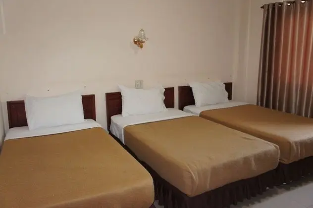 Üç Kişilik Oda