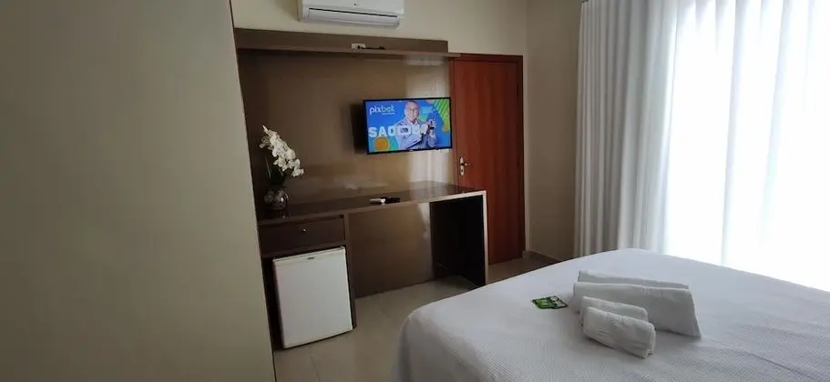 Superior Oda, 1 En Büyük (King) Boy Yatak, Veranda, Havuz Manzaralı