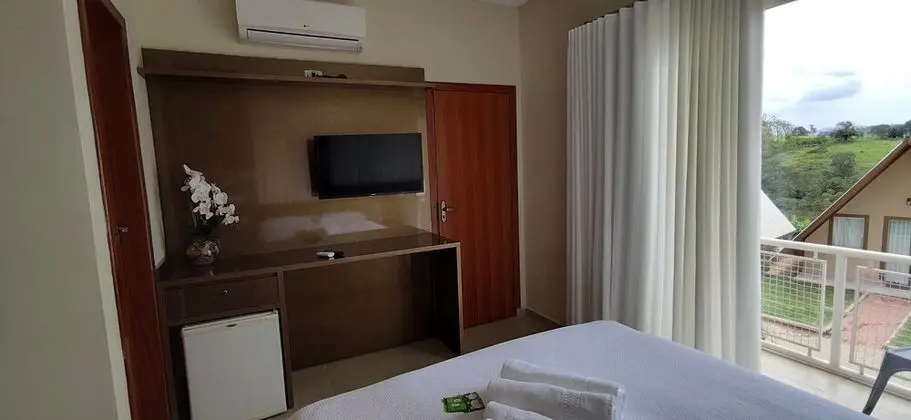 Superior Oda, 1 En Büyük (King) Boy Yatak, Veranda, Havuz Manzaralı