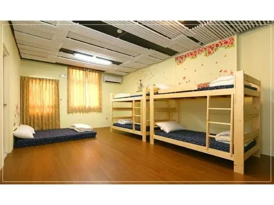 Ortak Ranzalı Oda (female 6 beds)