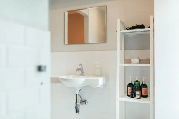 Private Room with Ensuite Bathroom