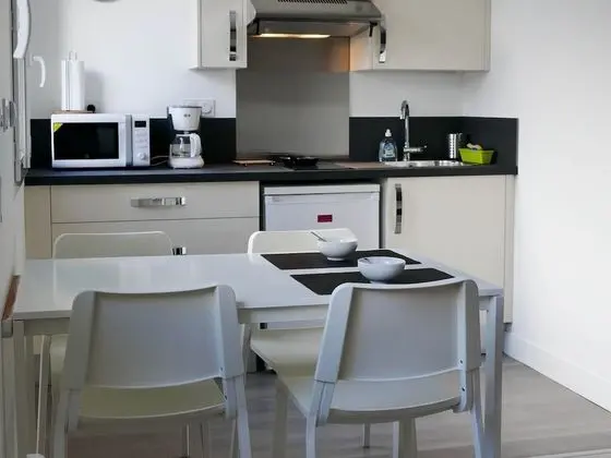 Stüdyo, Banyolu/Duşlu, Şehir Manzaralı