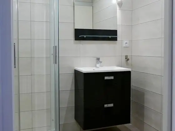 Stüdyo, Banyolu/Duşlu, Şehir Manzaralı