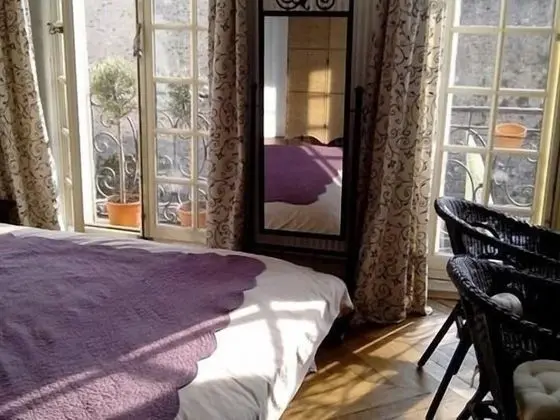 Comfort Üç Kişilik Oda, Banyolu/Duşlu (Vue sur le Château)