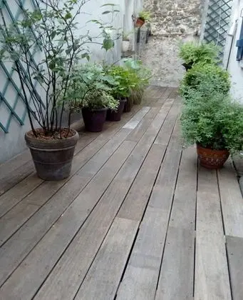 Comfort Üç Kişilik Oda, Banyolu/Duşlu (Vue sur le Château)