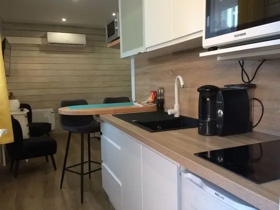 Dağ Evi, Havuz Manzaralı (N°6)