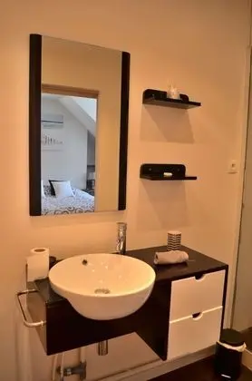 Dağ Evi, Havuz Manzaralı (N°6)