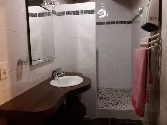 Comfort Üç Kişilik Oda, Engellilere Uygun, Bahçe Manzaralı (Kaline)