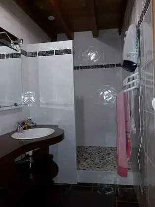 Comfort Üç Kişilik Oda, Engellilere Uygun, Bahçe Manzaralı (Kaline)