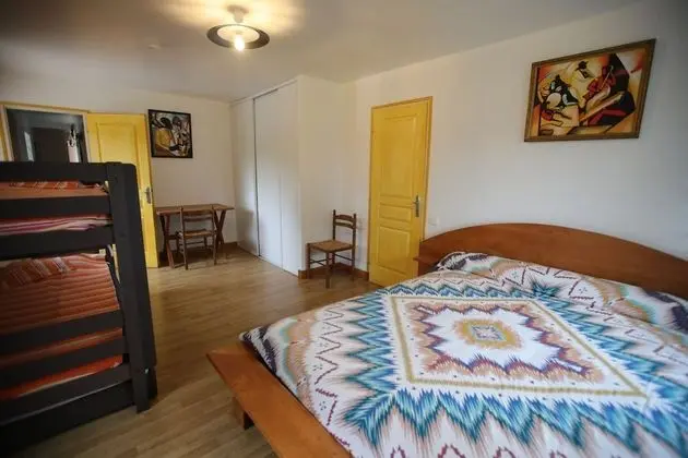 Family Dört Kişilik Oda, Engellilere Uygun, Bahçe Manzaralı (Kanelle)