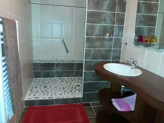 Family Dört Kişilik Oda, Engellilere Uygun, Bahçe Manzaralı (Kanelle)