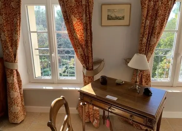 Superior Tek Büyük Yataklı Oda, Özel Banyo, Bahçe Manzaralı