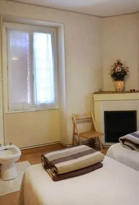 Tek Büyük Yataklı Oda, Ortak Banyo