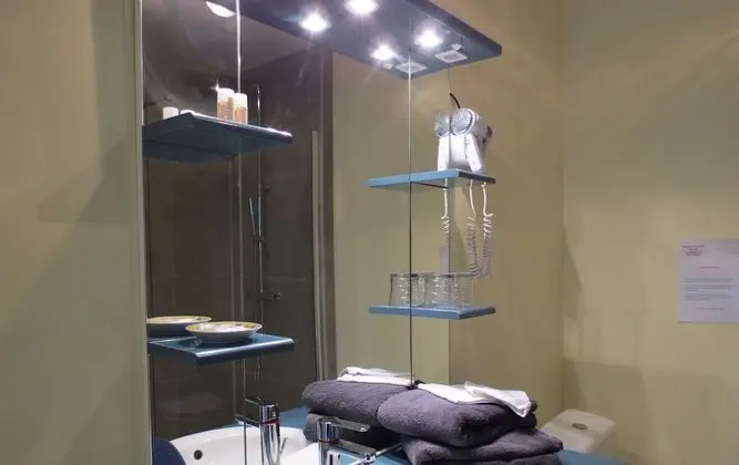 Üç Kişilik Oda, 3 Tek Kişilik Yatak, Balkon, Bahçe Manzaralı