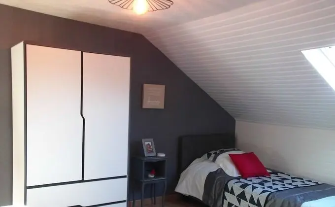 Family Oda, Bahçe Manzaralı