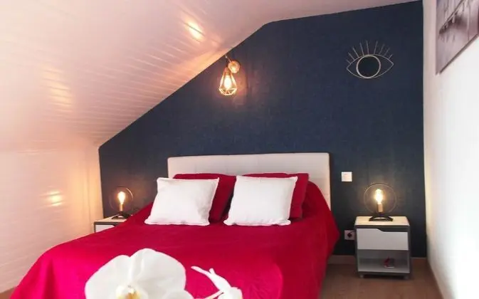 Family Oda, Bahçe Manzaralı