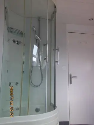 Family Oda, Bahçe Manzaralı