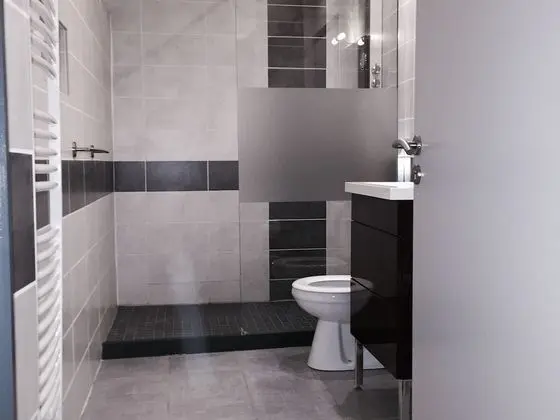 Tek Büyük Yataklı Oda, Özel Banyo (Chambre Noisette)