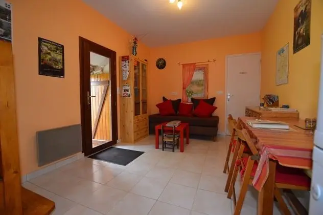 Family Süit (La Longère )