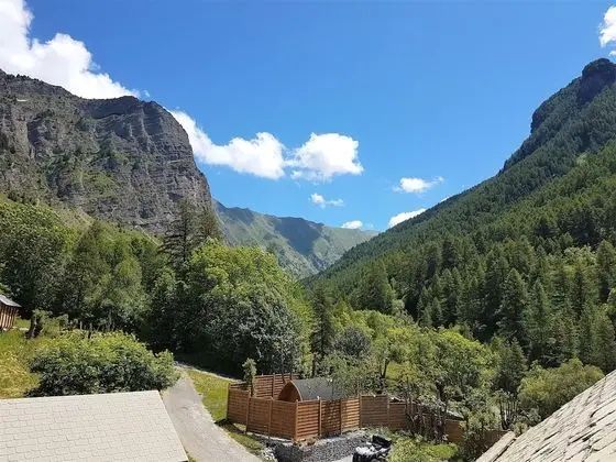 Traditional Dört Kişilik Oda, Birden Çok Yatak, Dağ Manzaralı (Pelve)