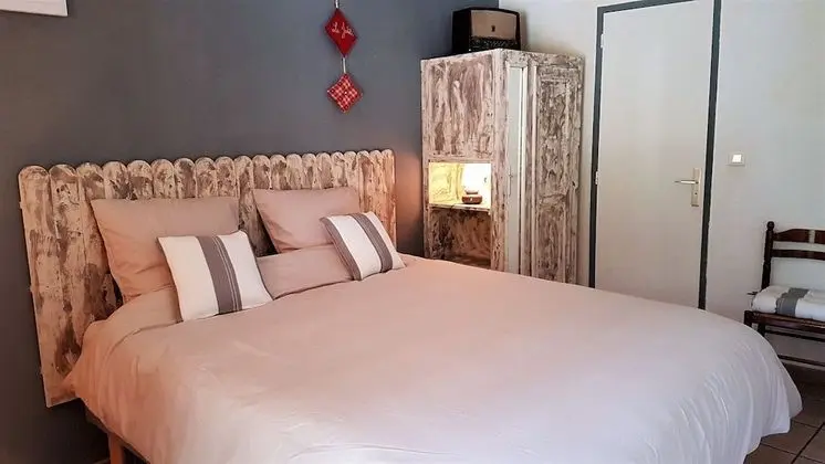 Traditional Tek Büyük veya İki Ayrı Yataklı Oda, 1 Büyük (Queen) Boy Yatak, Dağ Manzaralı (Siguret)