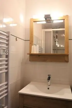 Traditional Tek Büyük veya İki Ayrı Yataklı Oda, 1 Büyük (Queen) Boy Yatak, Dağ Manzaralı (Siguret)