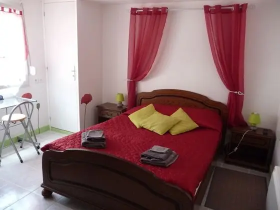 Classic Tek Büyük Yataklı Oda