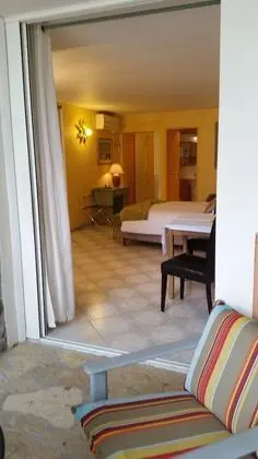 Comfort Oda, Teras, Havuz Manzaralı (Fragonard)