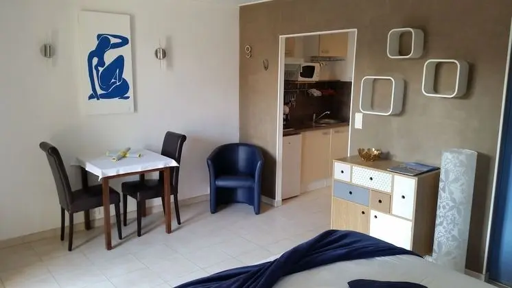 Comfort Stüdyo, Teras, Havuz Manzaralı (Matisse)