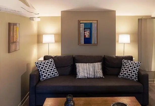 Junior Süit (Nous dormirons ensemble)