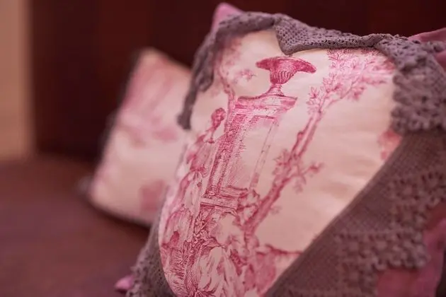 Tek Büyük Yataklı Oda, Balkon (Nacre)