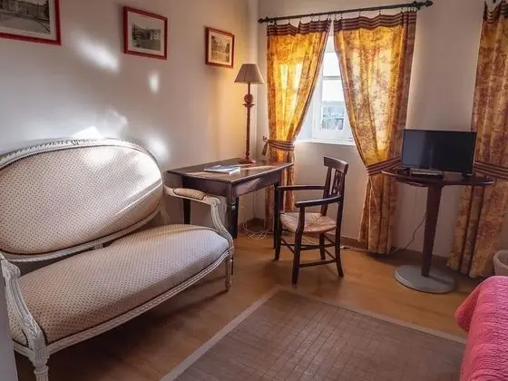 Tek Büyük veya İki Ayrı Yataklı Oda, Dağ Manzaralı (Rouge)
