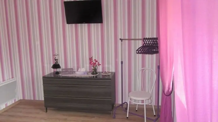 Tek Büyük Yataklı Oda (Lilas)