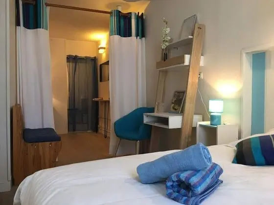 Basic Tek Büyük Yataklı Oda (Bateau)