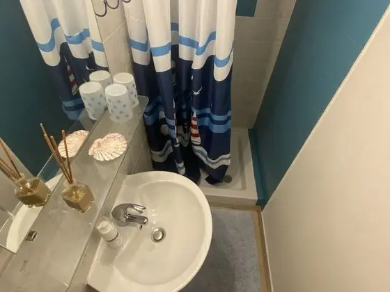 Basic Tek Büyük Yataklı Oda (Bateau)