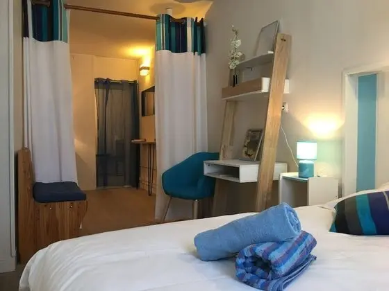 Basic Tek Büyük Yataklı Oda (Bateau)