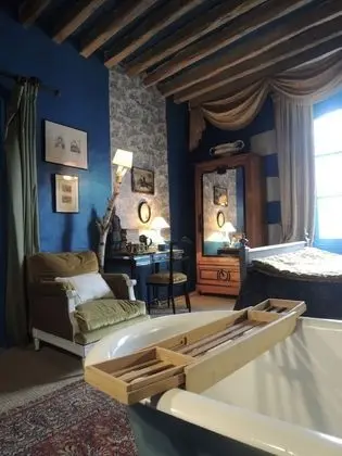 Tek Büyük Yataklı Oda (Bleu Persan)