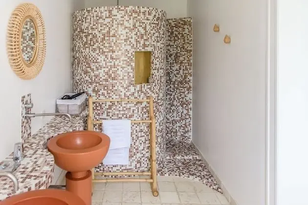 Deluxe Tek Büyük Yataklı Oda (Charlotte Perriand)