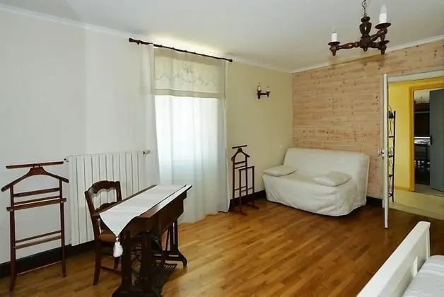 Tek Büyük Yataklı Oda (Couturière)