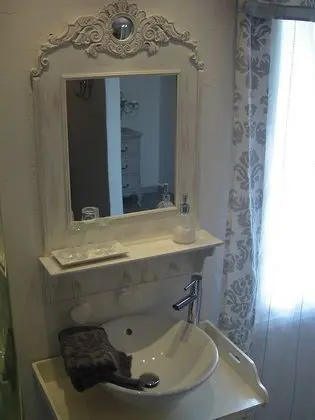 Tek Büyük Yataklı Oda (Fleur de Pommier)