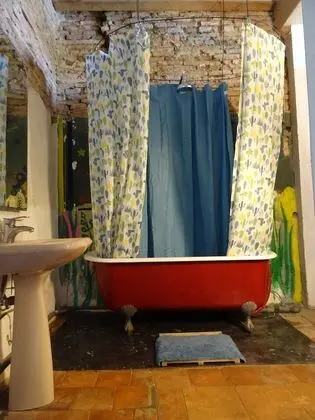 Ortak Ranzalı Oda, Karma Ranzalı Oda, Kanal Manzaralı (5 Lits)