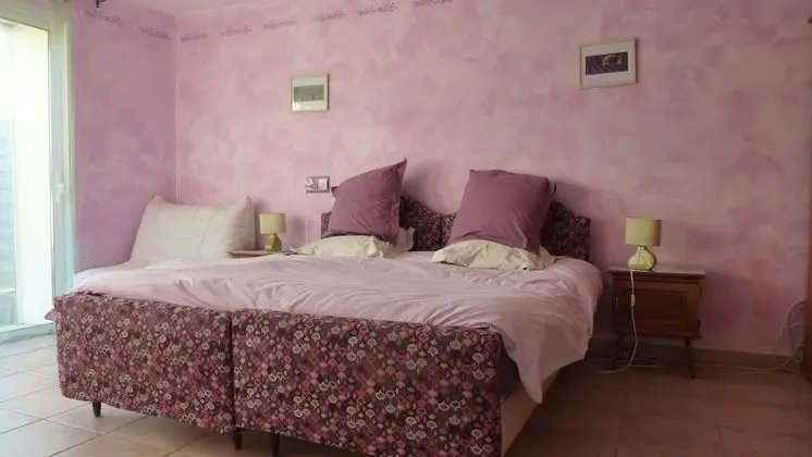 Üç Kişilik Oda (Lavande)