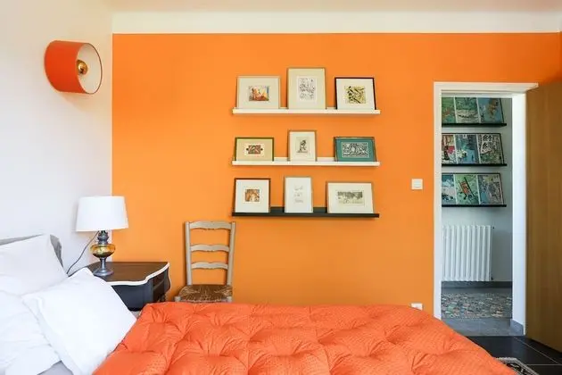 Tek Büyük Yataklı Oda (Orange)