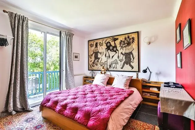 Tek Büyük Yataklı Oda (Rouge)