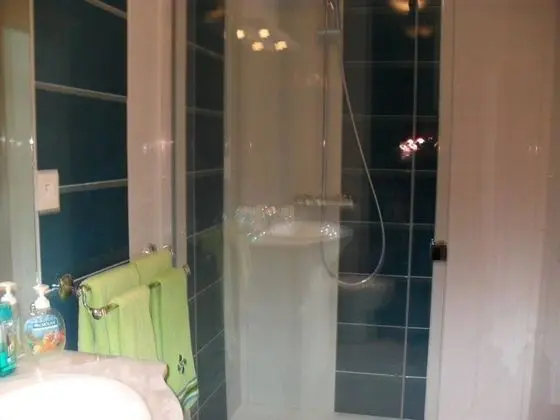 Tek Büyük Yataklı Oda (Grise)