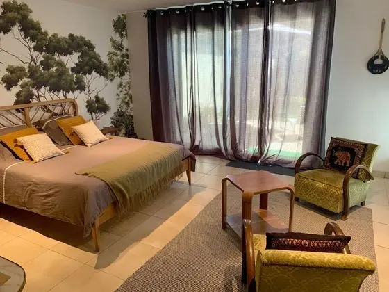 Junior Tek Büyük Yataklı Oda